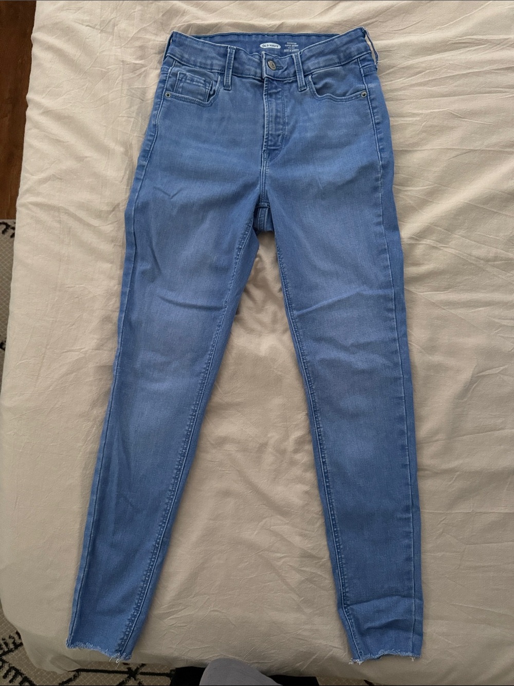 Old Navy Women's Light Blue Skinny Cigarette style Jeans